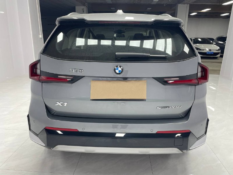 BMW X1 2024 фото 3