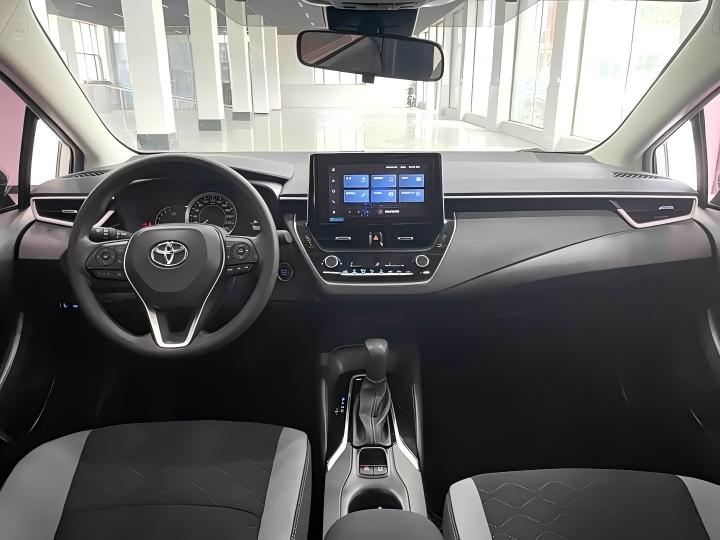 Toyota Corolla 2021 фото 3