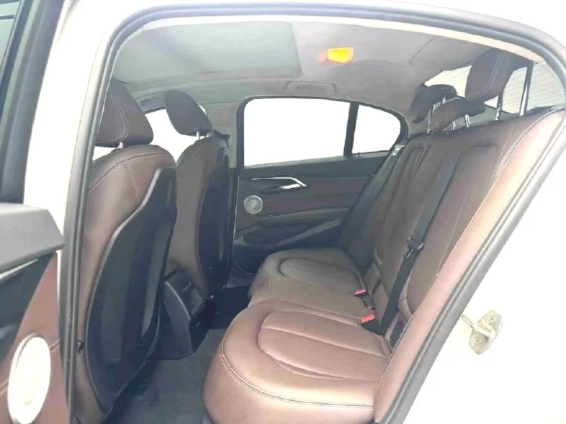 BMW 1‑серия 2022 фото 4