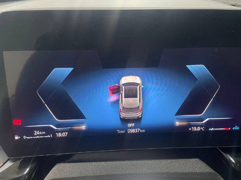 BMW X1 2024 фото 9