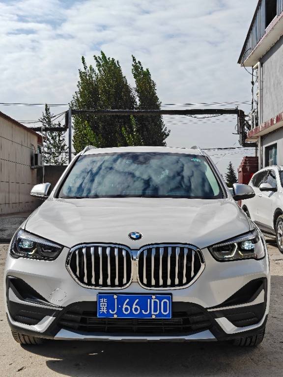 Bmw X1 2022 фото 3