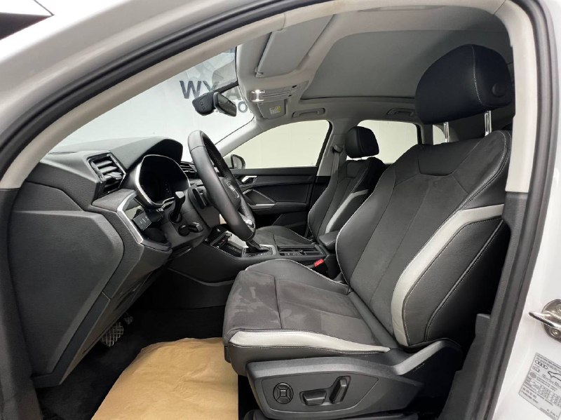 Audi Q3 2022 фото 4