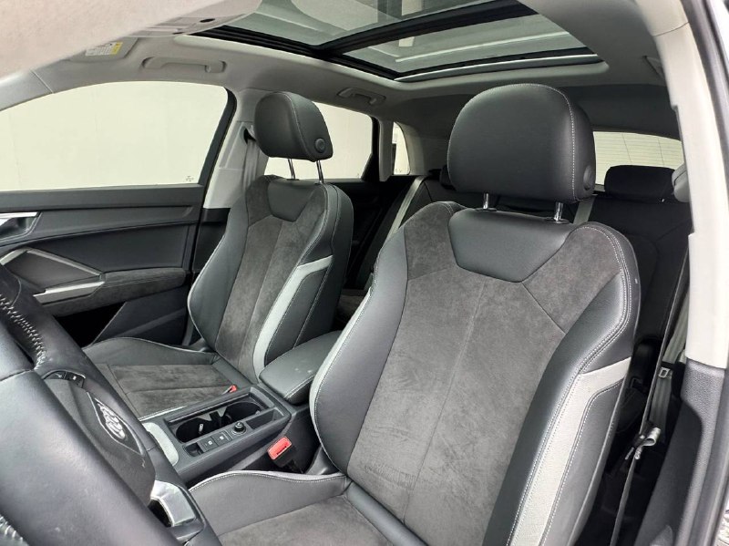 Audi Q3 2022 фото 6