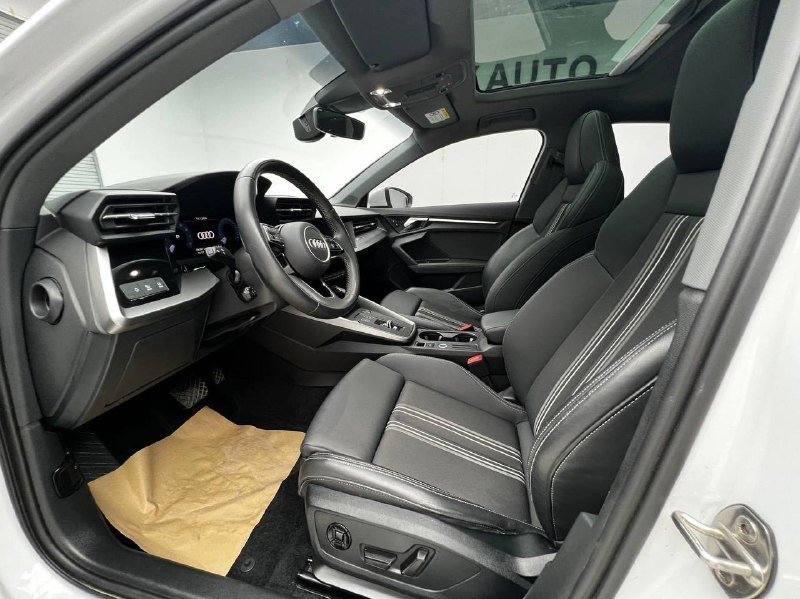 Audi A3L 2023 фото 4